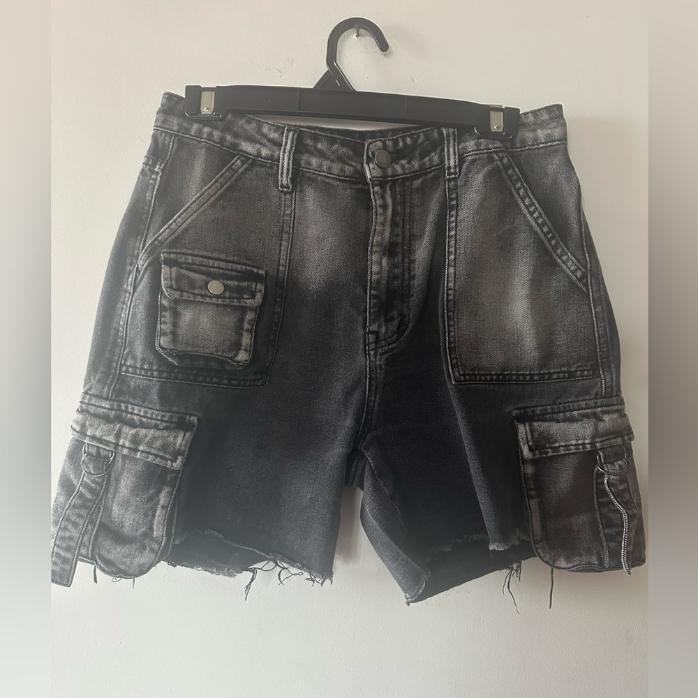 DENIM 7-POCKETS SHORTS by CIDER Size: L